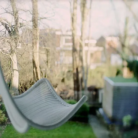 Au26 Côté Jardin-côté Cour *